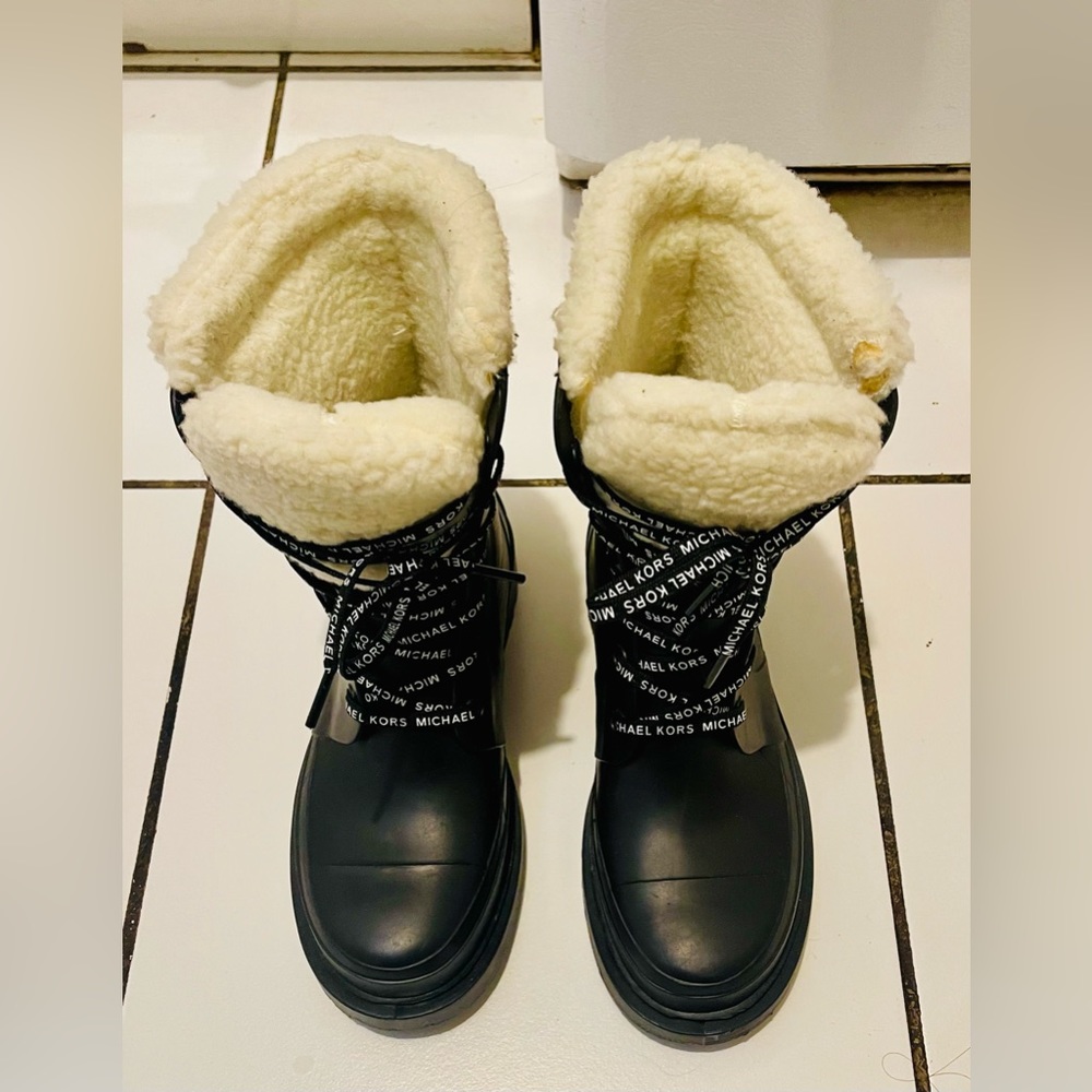 Michael Kors snow boots